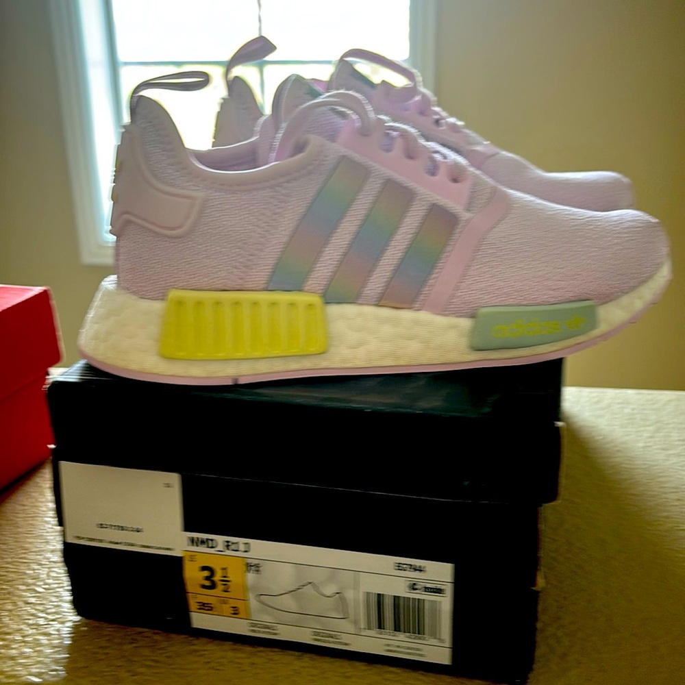 NMD R1